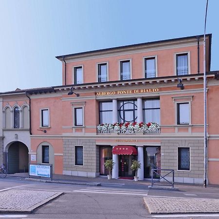 Hotel Ponte Di Rialto เครมา ภายนอก รูปภาพ