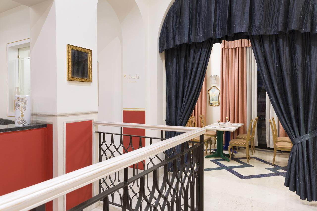 Hotel Ponte Di Rialto เครมา ภายนอก รูปภาพ